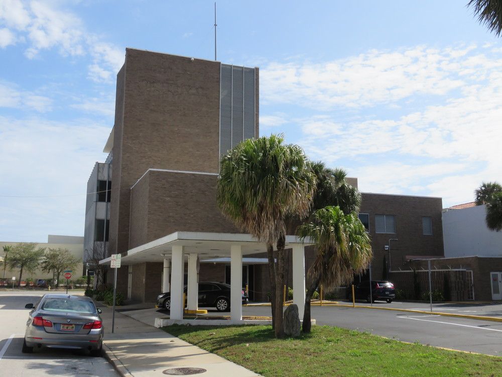 Freestanding Downtown Building: 226-230 N. Beach Street, Daytona Beach, FL 32114